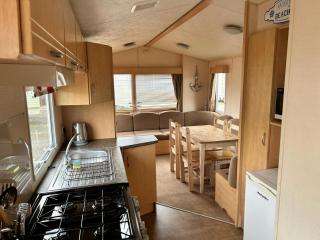 519 Family Caravan at Golden Gate Holiday Centre, Sleeps 6 - Abergele - 9