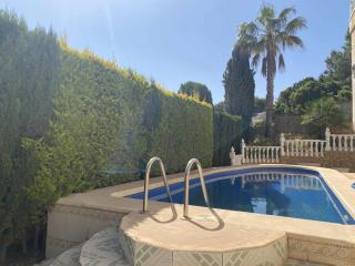Encantadora VILLA con piscina en Playa Flamenca - Alicante - 8