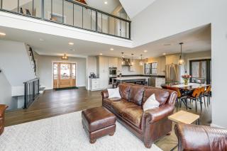 Mountain-View Home in Stoneham with Hot Yoga Studio! - North Lovell - 5
