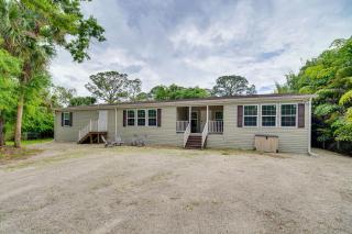 Pet-Friendly Palm City Home with Yard and Grill! - Palm City - 8