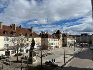F2 hyper centre ville Lons - Lons-le-Saunier - 9