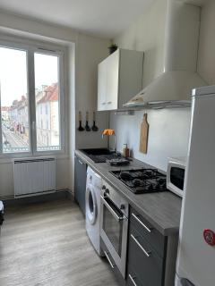 F2 hyper centre ville Lons - 4