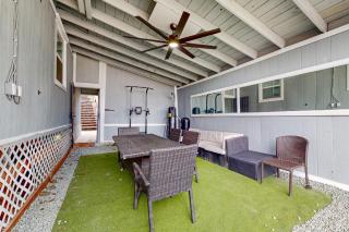 3BR Dog-Friendly Home Near River with Fire Pit - 8