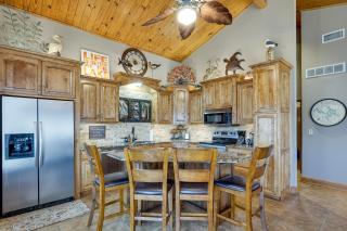 Private Dock Lakefront Sunrise Beach Home - Sunrise Beach - 6