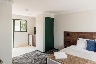 Wallaby Hotel - Gold Coast - 1