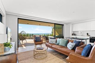 Ocean Views, Deck and Parking at Beach Apartment - 6