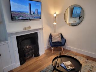 Little Oaks House - Historic Charm & Modern Comfort in Colchester by Catchpole Stays - 1