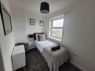 Little Oaks House - Historic Charm & Modern Comfort in Colchester by Catchpole Stays - 2