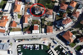 Seaside apartments with a swimming pool Okrug Gornji, Ciovo - 11374 - Trogir - 8