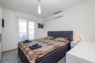 Holiday house with a parking space Medulin - 13655 - 1