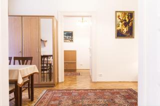 Authentic Budapest Apartment - Budapest - 9
