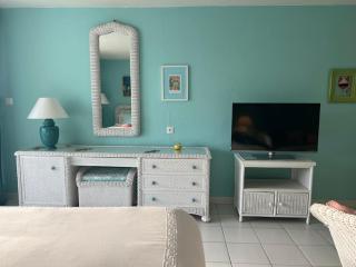 Sunset View & Ocean Breeze - Cul de Sac - 8