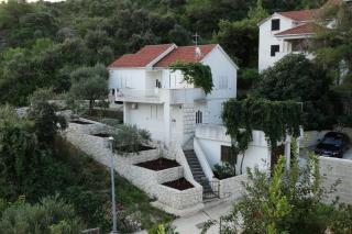 Apartments with a parking space Postira, Brac - 22664 - Postira - 0