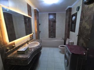 2BR with Nile overlooking - Cairo - 4