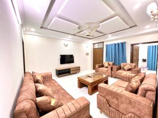 Luxury Apartment Rentals - 2