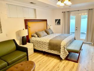 Peacock House Sleeps 12 Hot Tub Game Room - 5