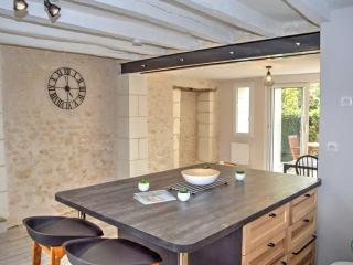 Maison de plain-pied, cour et jardin privé, proche sites touristiques, idéale familles ou amis - FR-1-381-480 - 4