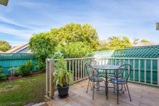 Spacious 3-Bed Mid Century Home Near CBD - Sydney - 9