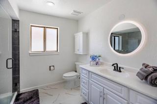 HavaINCREDIBLE Stay Pool Spa Movies EVSE - 2