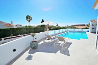 Adora - modern villa with large private pool in Moraira - Moraira - 2