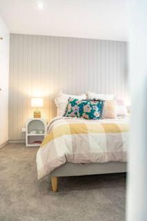 Hilltop Hideaway ~ Bay of Fires - Binalong Bay - 1