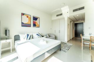 Cool Dubai Days Modern Studio in Damac Hills 1 - 2