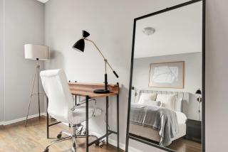Lakeview 1BR w WD nr L Wrigley Field CHI-472 - 1