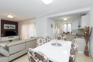 Villa Mirjana with private Pool - 8