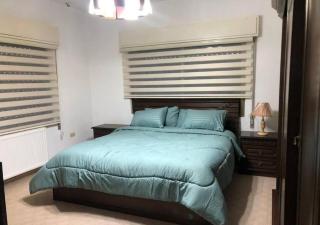 شقة مفروشة 4غرف نوم شارع الجامعة - Amman - 4