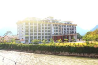 Thavisouk Hotel and Island - Vang Vieng - 0