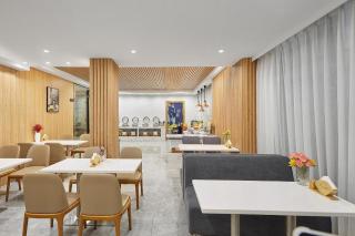 Meet Garden Hotel Baiyun International Airport - Canton - 7