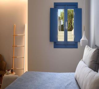 Luxury Santorini Villa 4 Bedroom Villa Secluded Location Private Pool Megalochori - Megalochori - 6