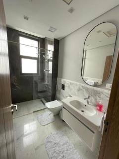 Premium hotel apartment Aeon towers Sheikh Zayed City - Madinat as-Sadis min Uktubar - 4