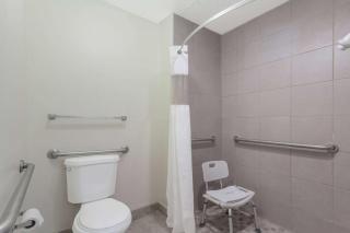 Travelodge by Wyndham Clarksville - Clarksville - 9