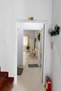 Sunny Big Window Apartments Near Airport - 2