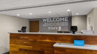 Hampton Inn Bloomington - Bloomington - 6