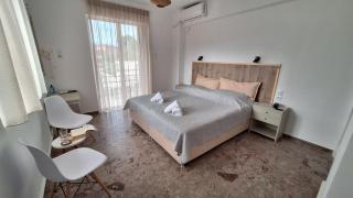 Evita's Resort - Poros - 7