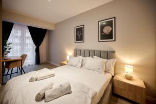 Pearl Apartment in Infinity Beach Resort - parking - Mamaia - 8