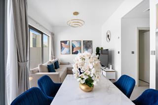 Luxurious 6-Sleeper Villa with Large Outdoor Patio - Dubai - 6