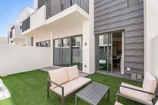 Luxurious 6-Sleeper Villa with Large Outdoor Patio - Dubai - 5