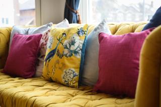 Air Maison - Minutes From Seafront - Sleeps 4 Free - Street Parking - 2