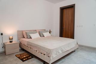Beautiful 2BDR Apartment and GREAT Location! - Il-Gżira - 0
