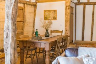 The Thatched Barn by Bloom Stays - Brabourne - 7