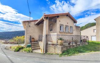 Gorgeous Home In Berlou With Kitchen - Berlou - 2