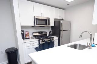 Perfect Stay! 1 BR mins to DC - Arlington - 7