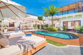 Villa Belize - Lush 4BDR villa rooftop terrace - Canggu - 3
