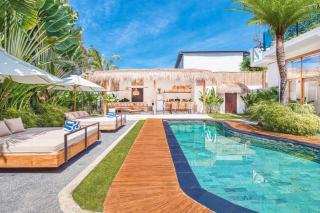 Villa Belize - Lush 4BDR villa rooftop terrace - Canggu - 2