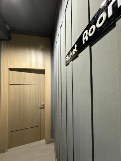 Phuket vibe, City House, 7 mins to BTS, City center, Private room in Sathon, Private bathroom, Bangkok, Thailand - 1