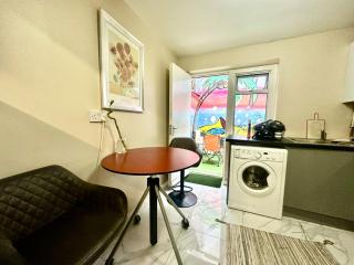 Private Room in Trendy East London - Londra - 5