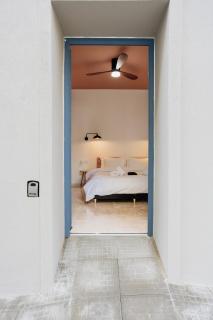 CANVAS Color Your Stay - Volos - 1